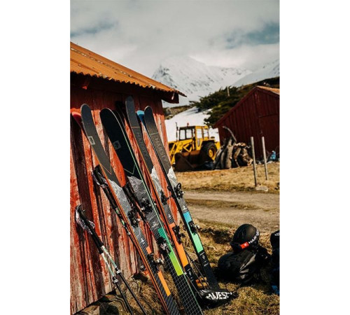 Лижі Sigma Majesty Skis Superwolf Carbon + Foki Hybrid Skins 2021