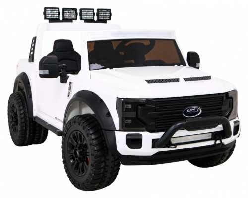 Автомобіль Ford Super Duty White