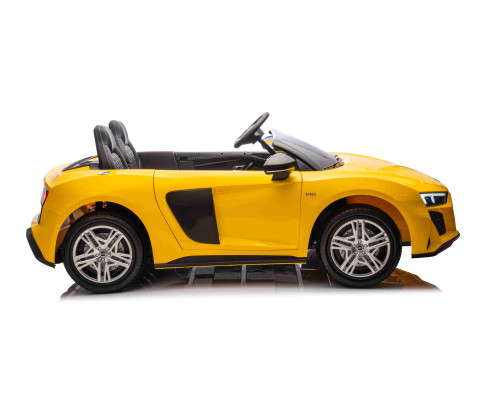 Автомобіль Audi Spyder R8 LIFT Yellow