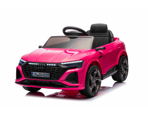 Автомобіль Audi SQ8 Pink