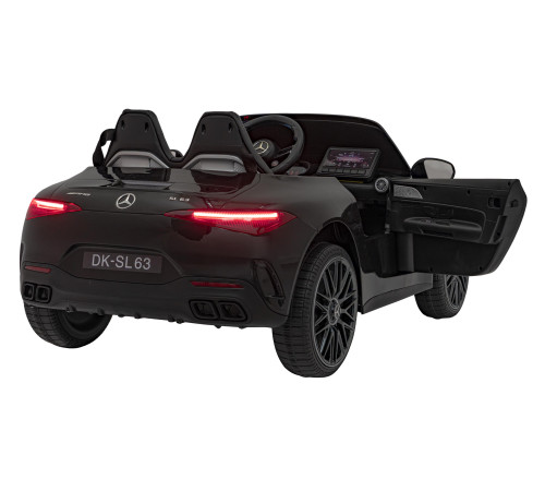 Дитяча акумуляторна машинка Mercedes Benz AMG SL63 Чорна Дитяча акумуляторна машинка Mercedes Benz AMG SL63 Чорна