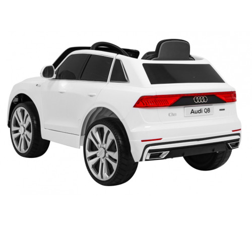 Дитяча акумуляторна машинка Audi Q8 Біла Дитяча акумуляторна машинка Audi Q8 Біла