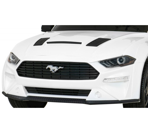 Дитяча акумуляторна машинка Ford Mustang GT Біла