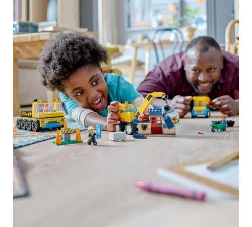Конструктор LEGO City Construction Будівельні вантажівки та кулястий таран 235 ел. (60391) Конструктор LEGO City Construction Будівельні вантажівки та кулястий таран 235 ел. (60391)