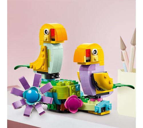 Конструктор LEGO Creator Квіти в лійці 420 ел. (31149) Конструктор LEGO Creator Квіти в лійці 420 ел. (31149)