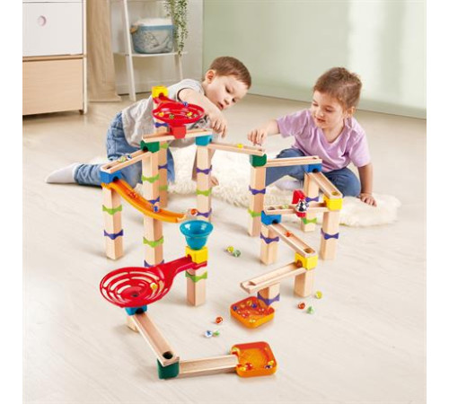 Конструктор-лабіринт Hape Marble Run Трюки та повороти 129 ел. (E1100)