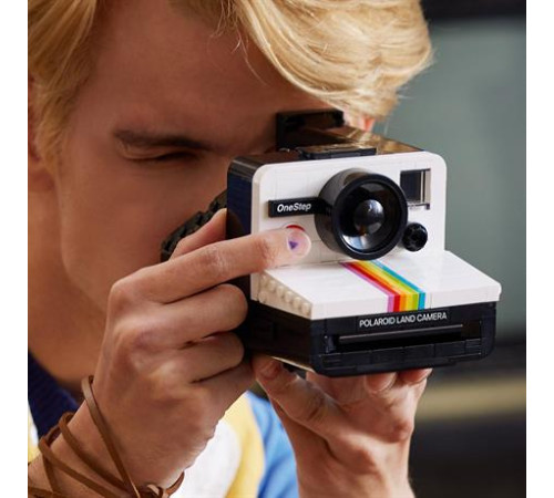 Конструктор LEGO Ideas Фотоапарат Polaroid OneStep SX-70, 516 ел. (21345) Конструктор LEGO Ideas Фотоапарат Polaroid OneStep SX-70, 516 ел. (21345)