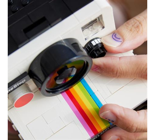 Конструктор LEGO Ideas Фотоапарат Polaroid OneStep SX-70, 516 ел. (21345) Конструктор LEGO Ideas Фотоапарат Polaroid OneStep SX-70, 516 ел. (21345)