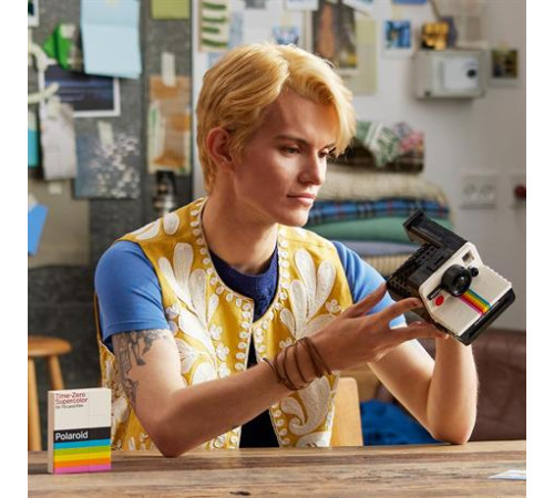 Конструктор LEGO Ideas Фотоапарат Polaroid OneStep SX-70, 516 ел. (21345) Конструктор LEGO Ideas Фотоапарат Polaroid OneStep SX-70, 516 ел. (21345)