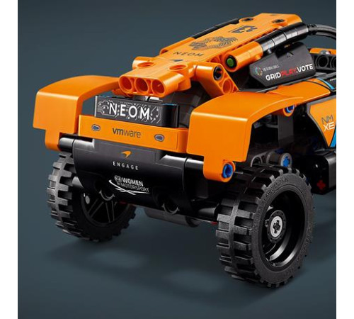 Конструктор LEGO Technic Автомобіль для перегонів NEOM McLaren Extreme E 252 ел. (42166) Конструктор LEGO Technic Автомобіль для перегонів NEOM McLaren Extreme E 252 ел. (42166)