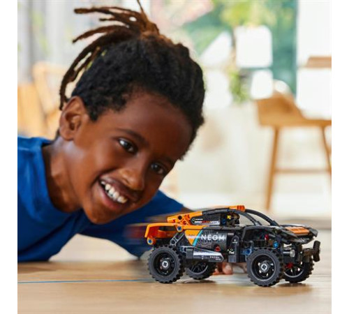 Конструктор LEGO Technic Автомобіль для перегонів NEOM McLaren Extreme E 252 ел. (42166) Конструктор LEGO Technic Автомобіль для перегонів NEOM McLaren Extreme E 252 ел. (42166)