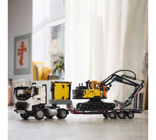 Конструктор LEGO Technic Вантажівка Volvo FMX і Електричний екскаватор EC230 2274 ел. (42175) Конструктор LEGO Technic Вантажівка Volvo FMX і Електричний екскаватор EC230 2274 ел. (42175)