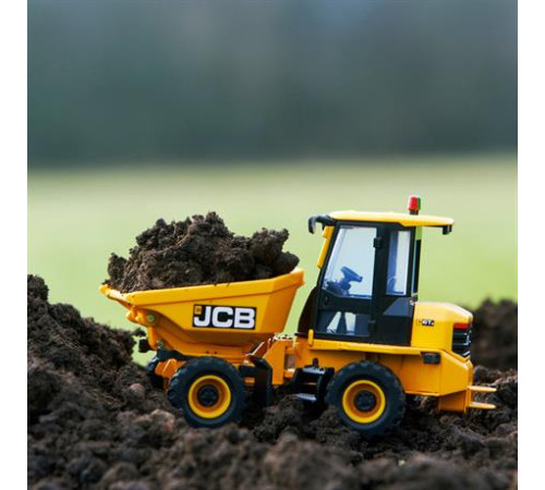 Модель Britains Самоскид JCB 6T 1:32 (43255)