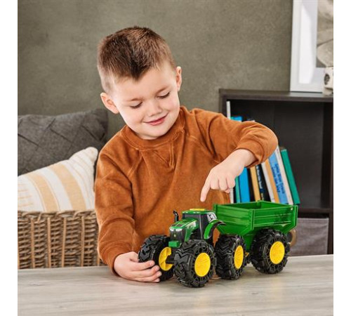 Машинка Трактор John Deere Kids Monster Treads із причепом і великими колесами (47353) Машинка Трактор John Deere Kids Monster Treads із причепом і великими колесами (47353)
