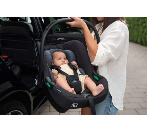 Дитяче автокрісло Lionelo ASTRID I-SIZE BLACK GREY Дитяче автокрісло Lionelo ASTRID I-SIZE BLACK GREY