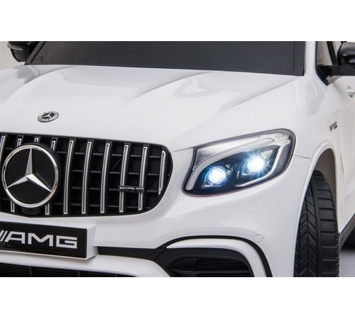 Дитяча акумуляторна машинка Mercedes Benz GLC63S Біла