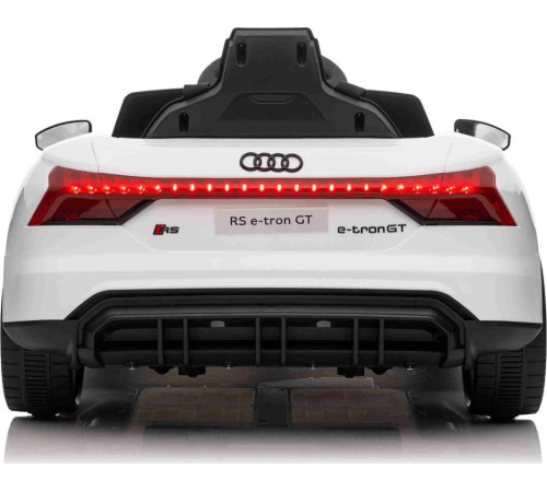 Дитяча акумуляторна машинка Audi RS E-Tron GT Біла