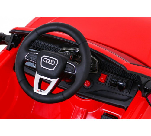 Дитяча акумуляторна машинка Audi RS Q8 Червона Дитяча акумуляторна машинка Audi RS Q8 Червона
