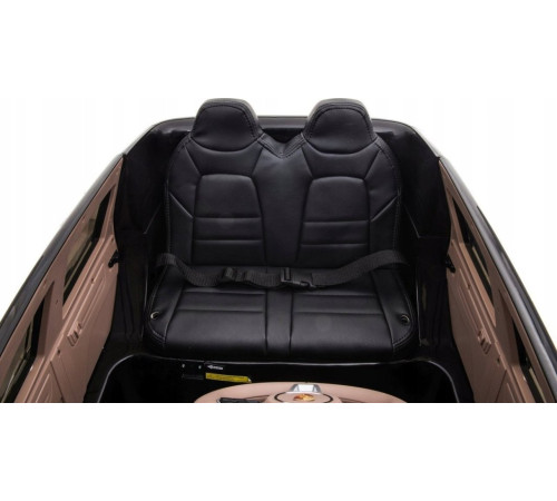 Дитяча акумуляторна машинка Porsche Cayenne S Чорна Дитяча акумуляторна машинка Porsche Cayenne S Чорна