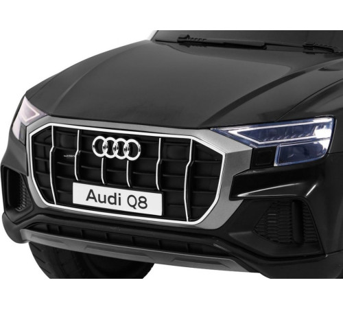 Дитяча акумуляторна машинка Audi Q8 Чорна Дитяча акумуляторна машинка Audi Q8 Чорна
