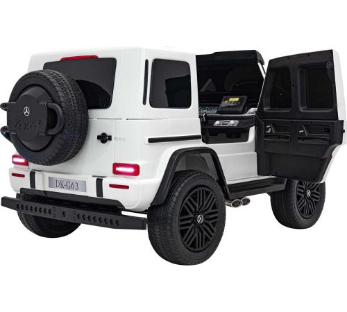 Дитяча акумуляторна машинка Mercedes Benz G63 AMG XXL MP4 Біла Дитяча акумуляторна машинка Mercedes Benz G63 AMG XXL MP4 Біла