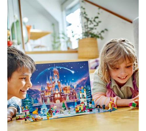 Різдвяний адвент-календар 2024 LEGO Disney 253 деталей (43253) Різдвяний адвент-календар 2024 LEGO Disney 253 деталей (43253)